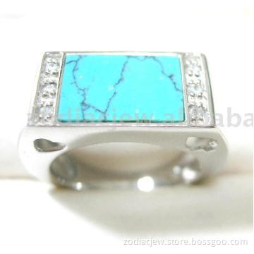 925 sterling silver ring with synthetic Turquoise setting
